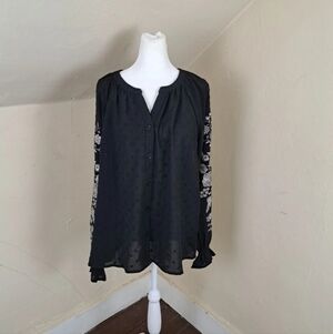 NWT Savanna Jane Qamara Swiss Dot Embroidered Boho Floral Black Blouse Size M